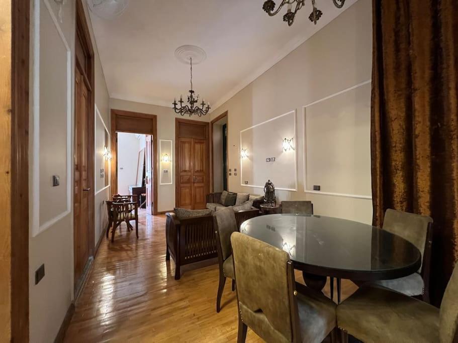 Authentic 3Br Apartment In Downtown, Cairo Exterior photo