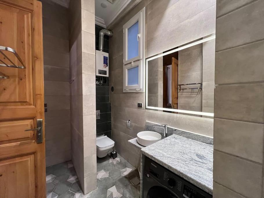 Authentic 3Br Apartment In Downtown, Cairo Exterior photo